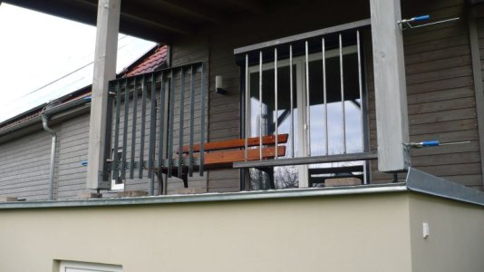 Balkon Mustergerländer.jpg